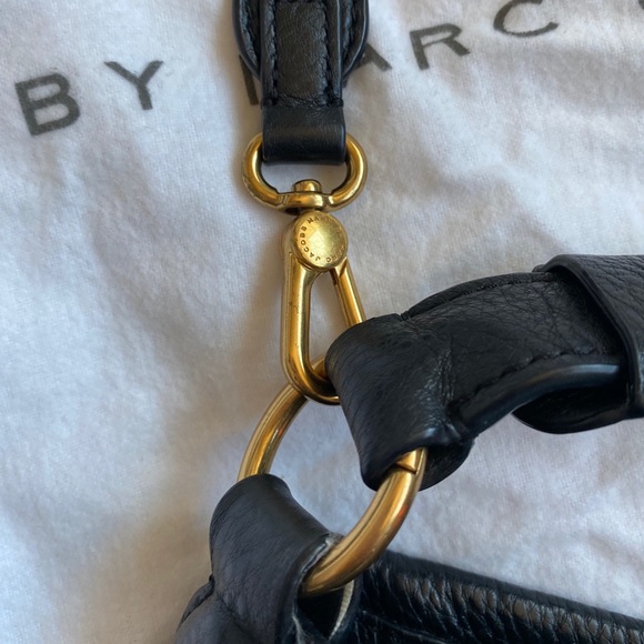 MARC JACOBS Q Hiller Convertible Hobo - Picture 5 of 7